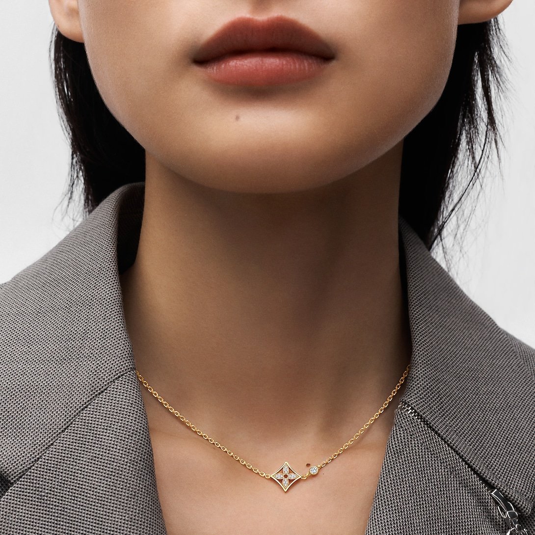 Idylle Blossom Pendant, Yellow Gold And Diamonds 1