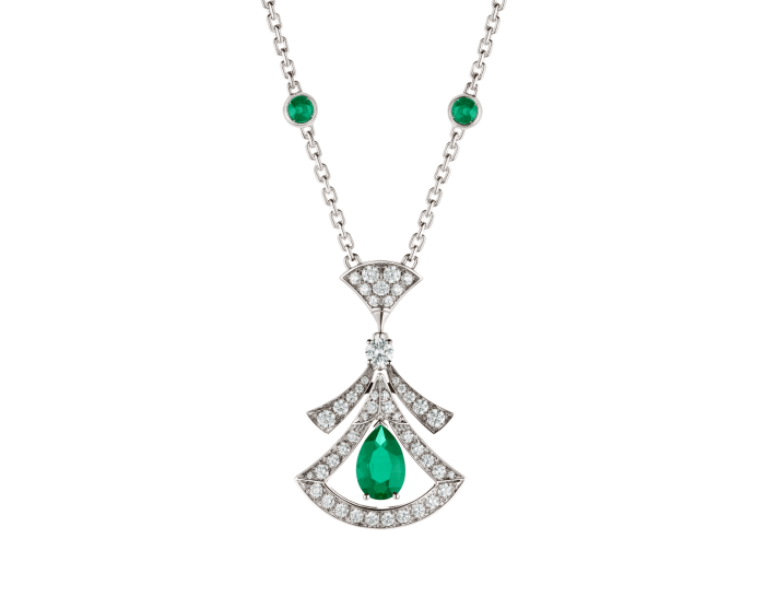 Divas' Dream Necklace 0