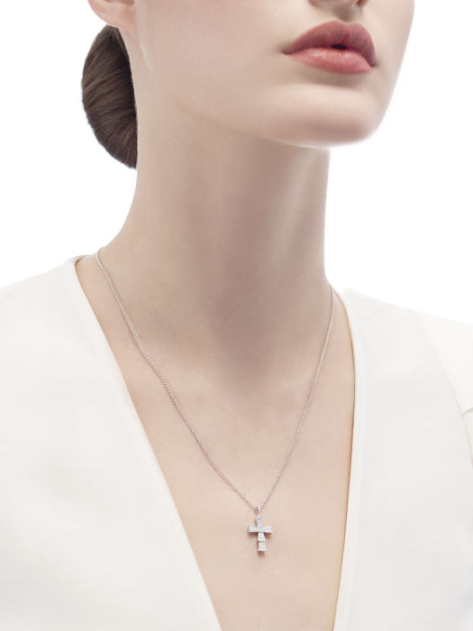 Croce Pendant Necklace 1